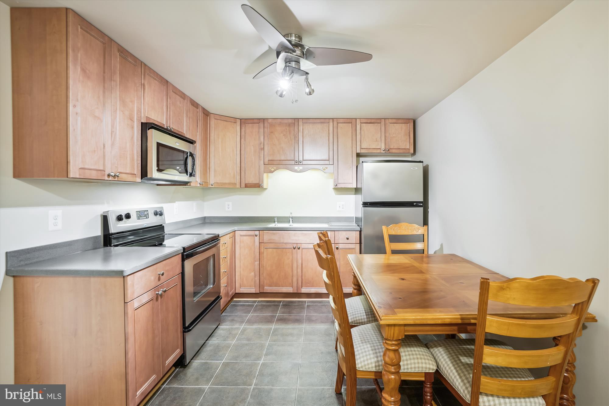 8235 Rogues Road Catlett, VA 20119 - Photo 74 of 106 Second Kitchen