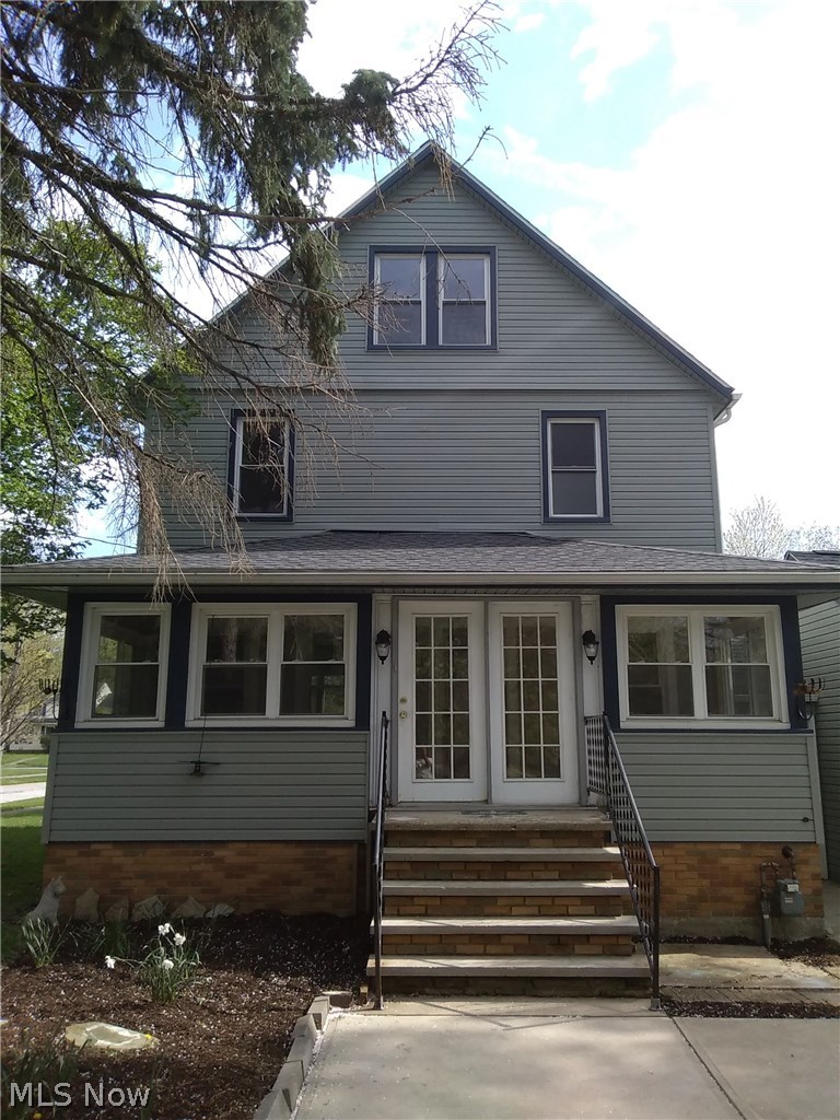 4712 Anderson Road Cleveland, OH 44124 - Photo 1 of 24