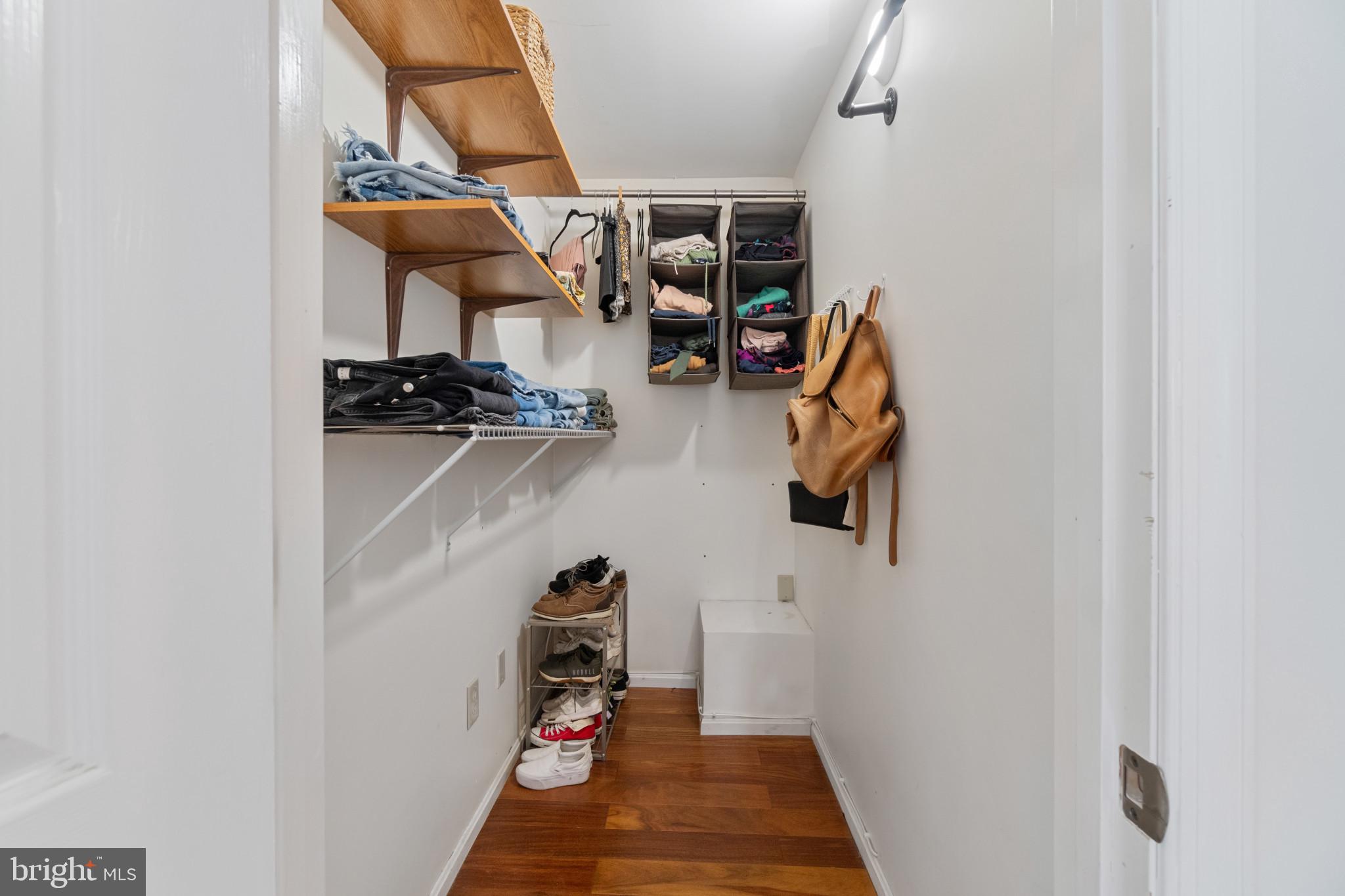 1432 Oak Bluff Road Edgewater, MD 21037 - Photo 25 of 46 2nd Primary Walk-In Closet