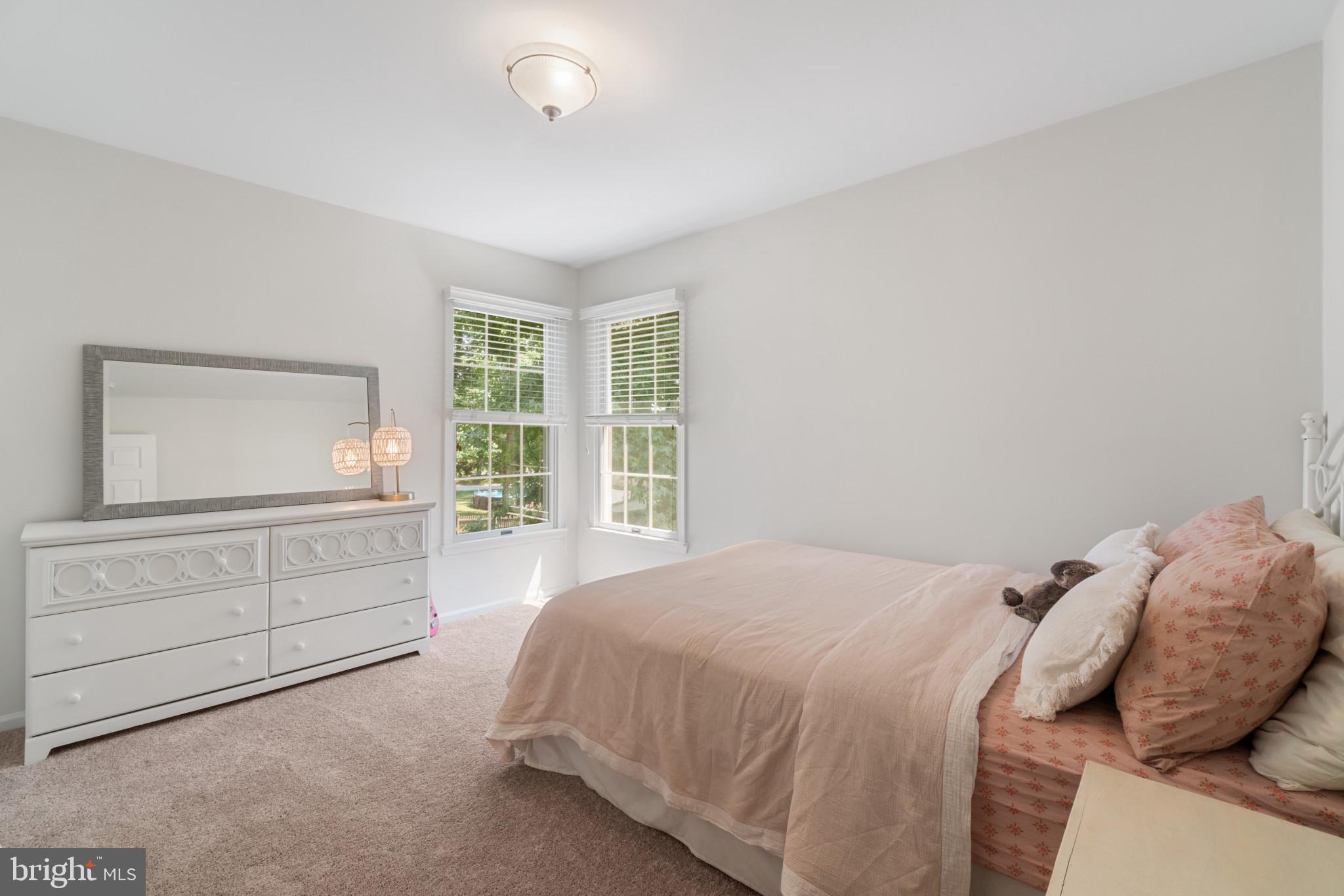1432 Oak Bluff Road Edgewater, MD 21037 - Photo 28 of 46 3rd Bedroom