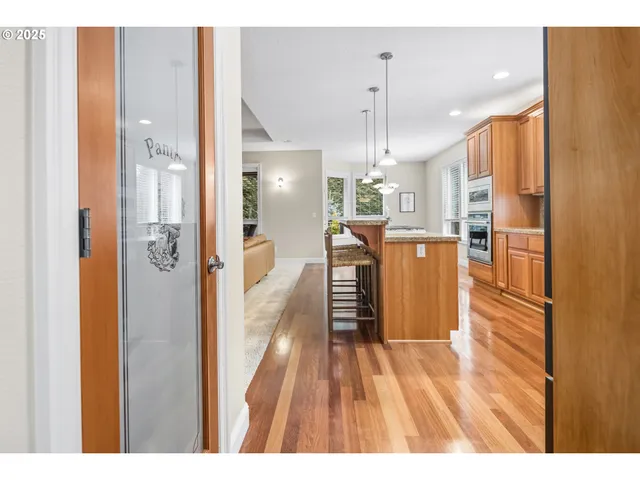 $1,040,000 | 1627 Northwest 35th Circle, Camas, WA 98607