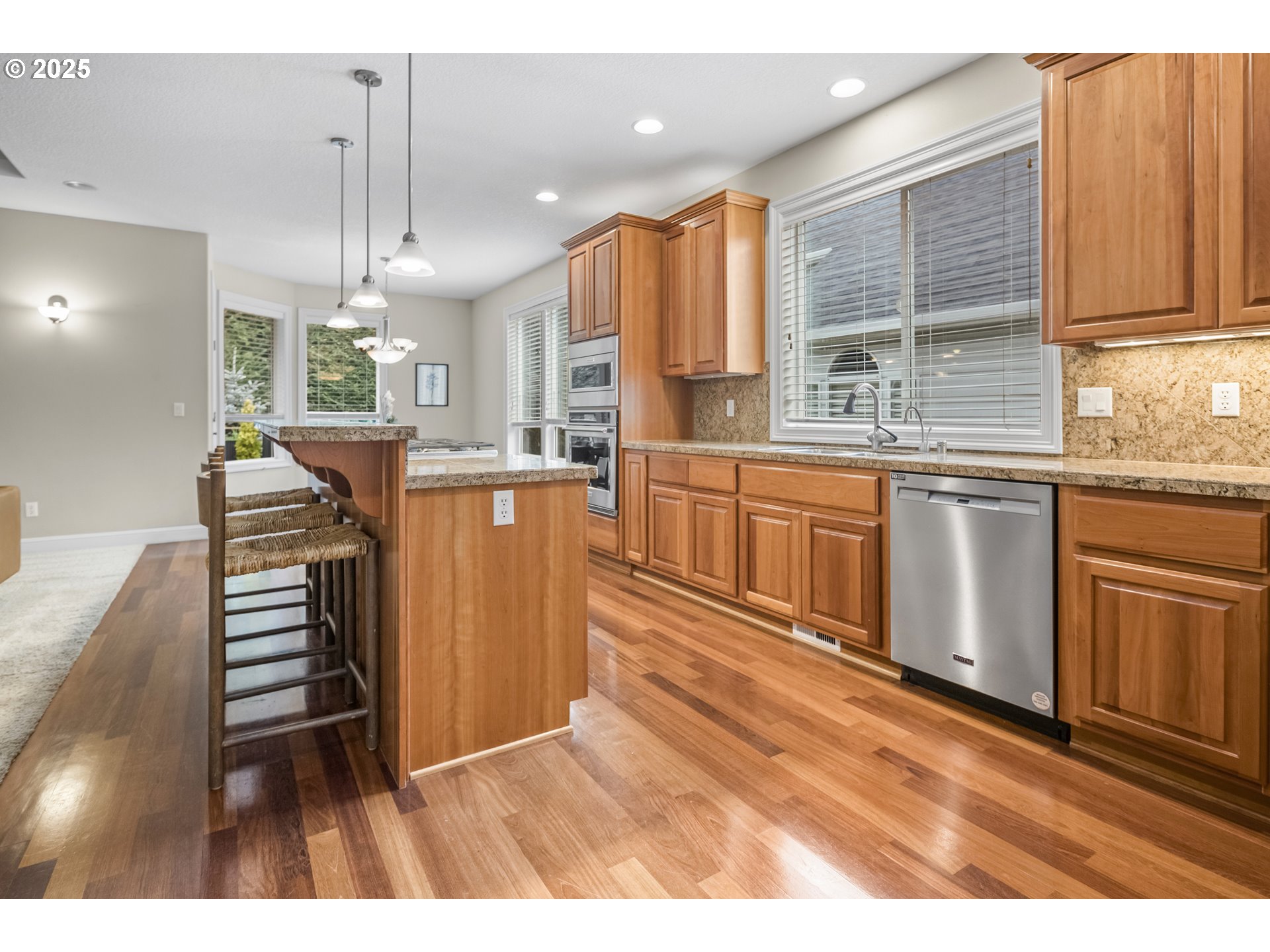 1627 Northwest 35th Circle Camas, WA 98607 - Photo 4 of 40