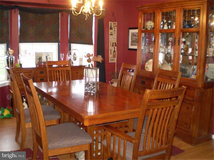129 Raintree Crossing Hatfield, PA 19440 - Photo 3 of 16 Dining Room