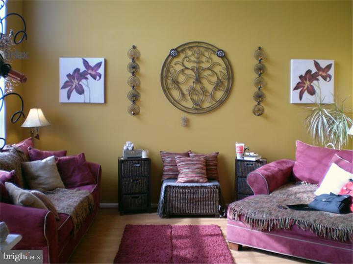 129 Raintree Crossing Hatfield, PA 19440 - Photo 8 of 16 Living Room