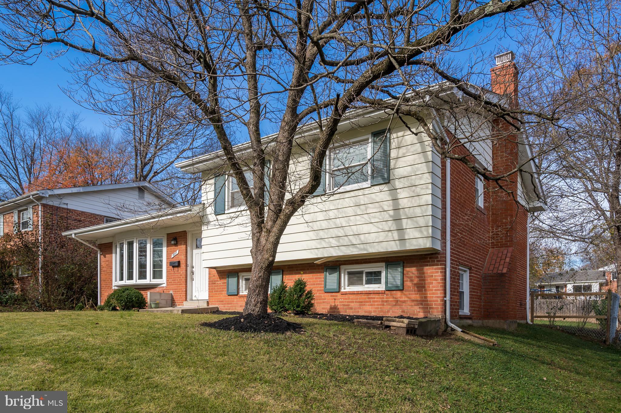 1017 Chiswell Lane Silver Spring, MD 20901 - Photo 2 of 34