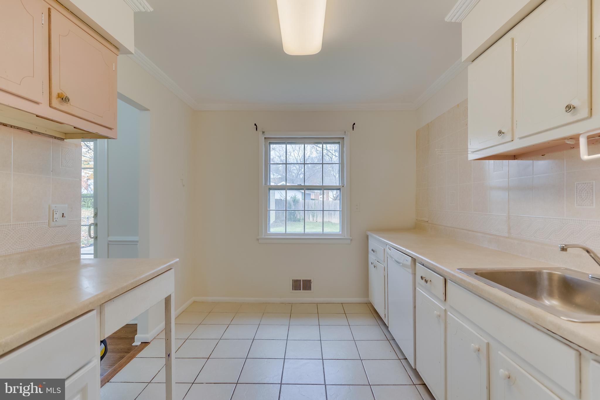 1017 Chiswell Lane Silver Spring, MD 20901 - Photo 16 of 34
