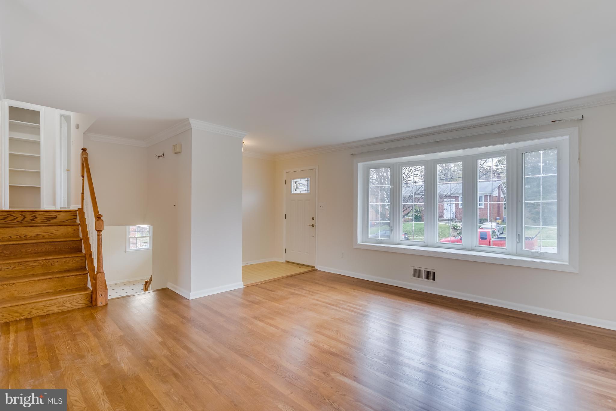 1017 Chiswell Lane Silver Spring, MD 20901 - Photo 3 of 34