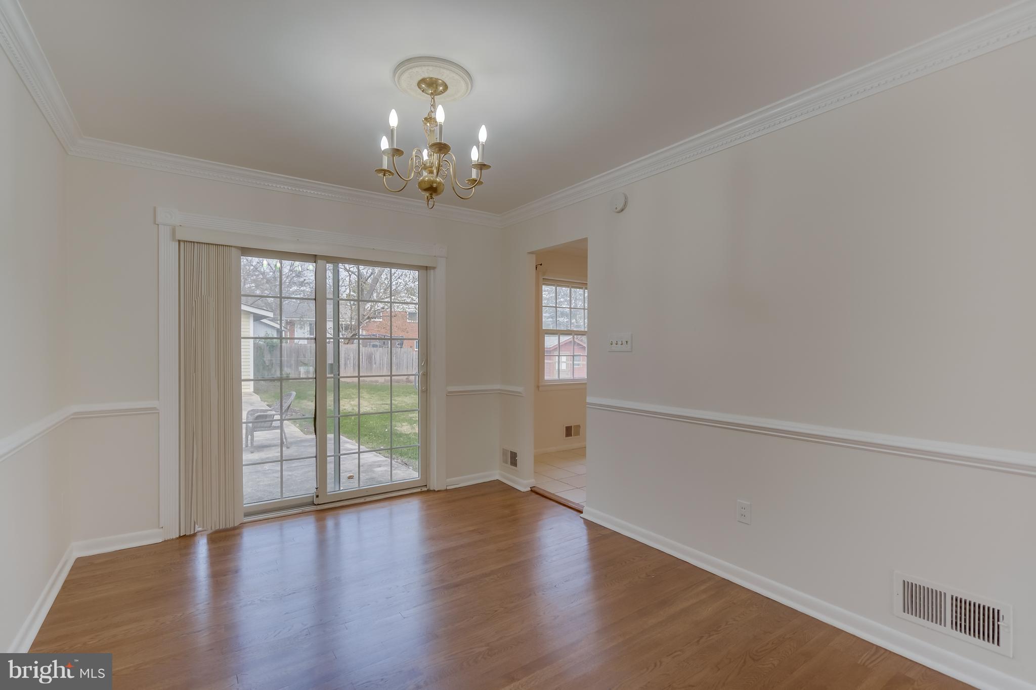 1017 Chiswell Lane Silver Spring, MD 20901 - Photo 6 of 34