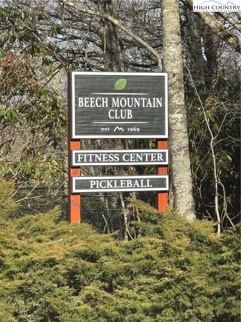 226 Greenbriar Road Beech Mountain, NC 28604 - Photo 6 of 9 a view of sign board