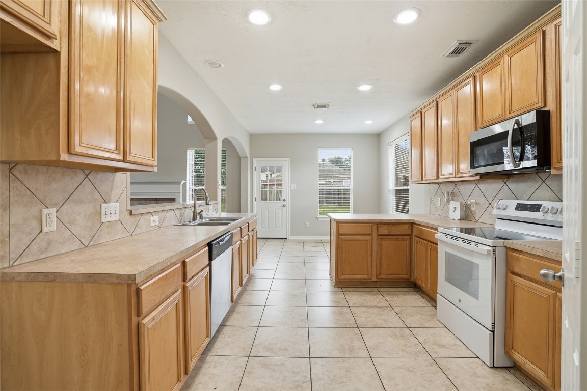 7335 Slippery Elm Lane Houston, TX 77095 - Photo 17 of 45