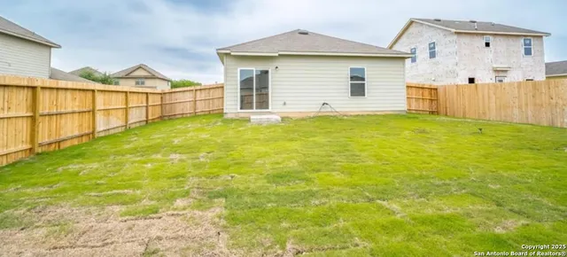 $1,600 | 3544 Canyon Ridge, Seguin, TX 78155