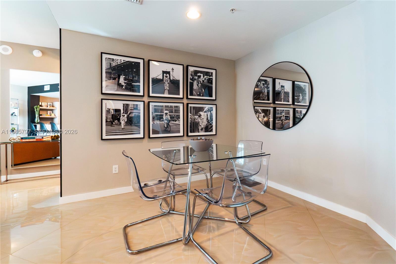 300 South Biscayne Boulevard, Unit T3307 Miami, FL 33131 - Photo 2 of 12