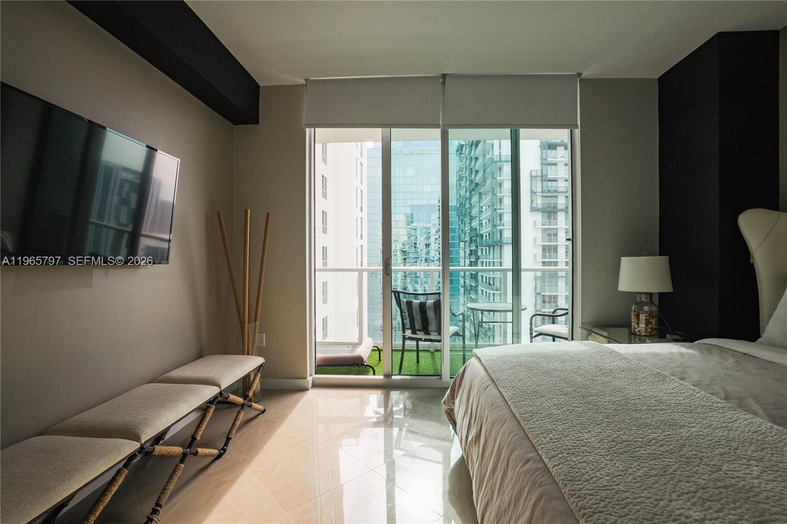 300 South Biscayne Boulevard, Unit T3307 Miami, FL 33131 - Photo 5 of 12