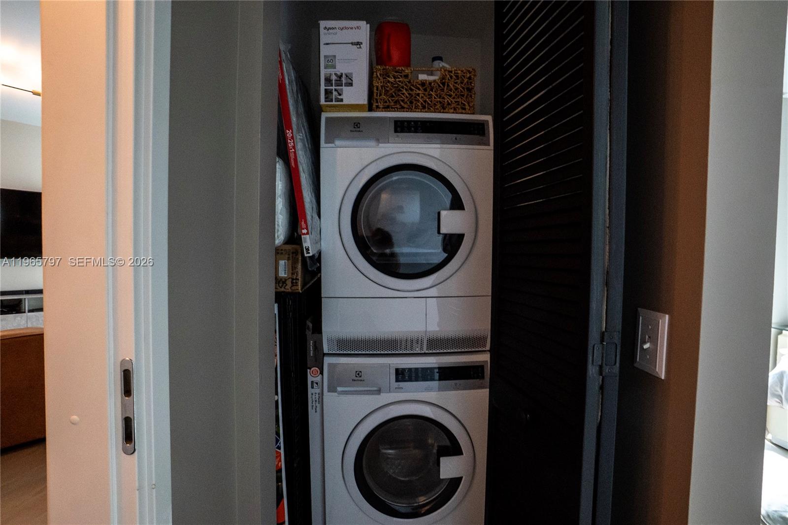 300 South Biscayne Boulevard, Unit T3307 Miami, FL 33131 - Photo 10 of 12