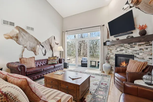 $619,900 | 4075 Wyndham Pointe Circle, Unit 6, Brookfield, WI 53005