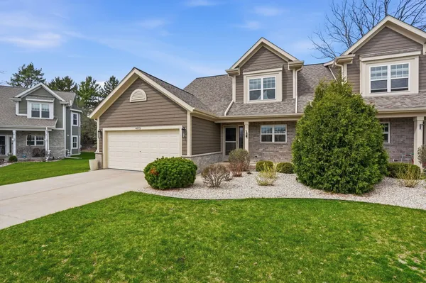 $619,900 | 4075 Wyndham Pointe Circle, Unit 6, Brookfield, WI 53005