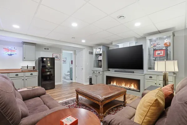 $619,900 | 4075 Wyndham Pointe Circle, Unit 6, Brookfield, WI 53005