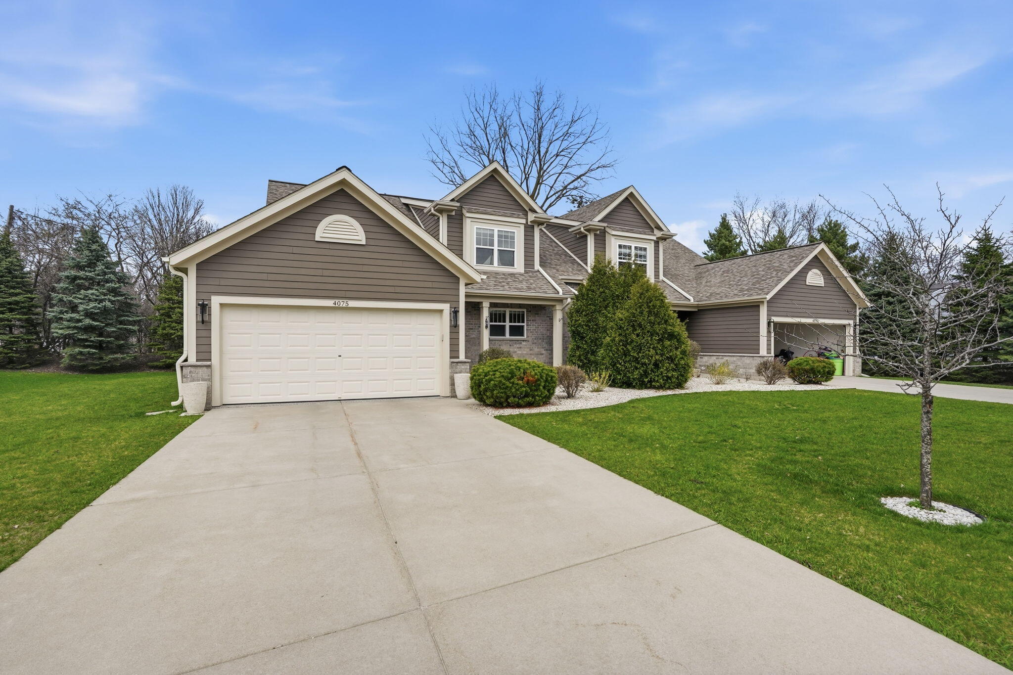 4075 Wyndham Pointe Circle, Unit 6 Brookfield, WI 53005 - Photo 3 of 50 60-web-or-mls-03-4075WyndhamPointeCir000