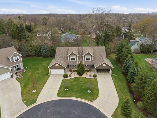 $619,900 | 4075 Wyndham Pointe Circle, Unit 6, Brookfield, WI 53005
