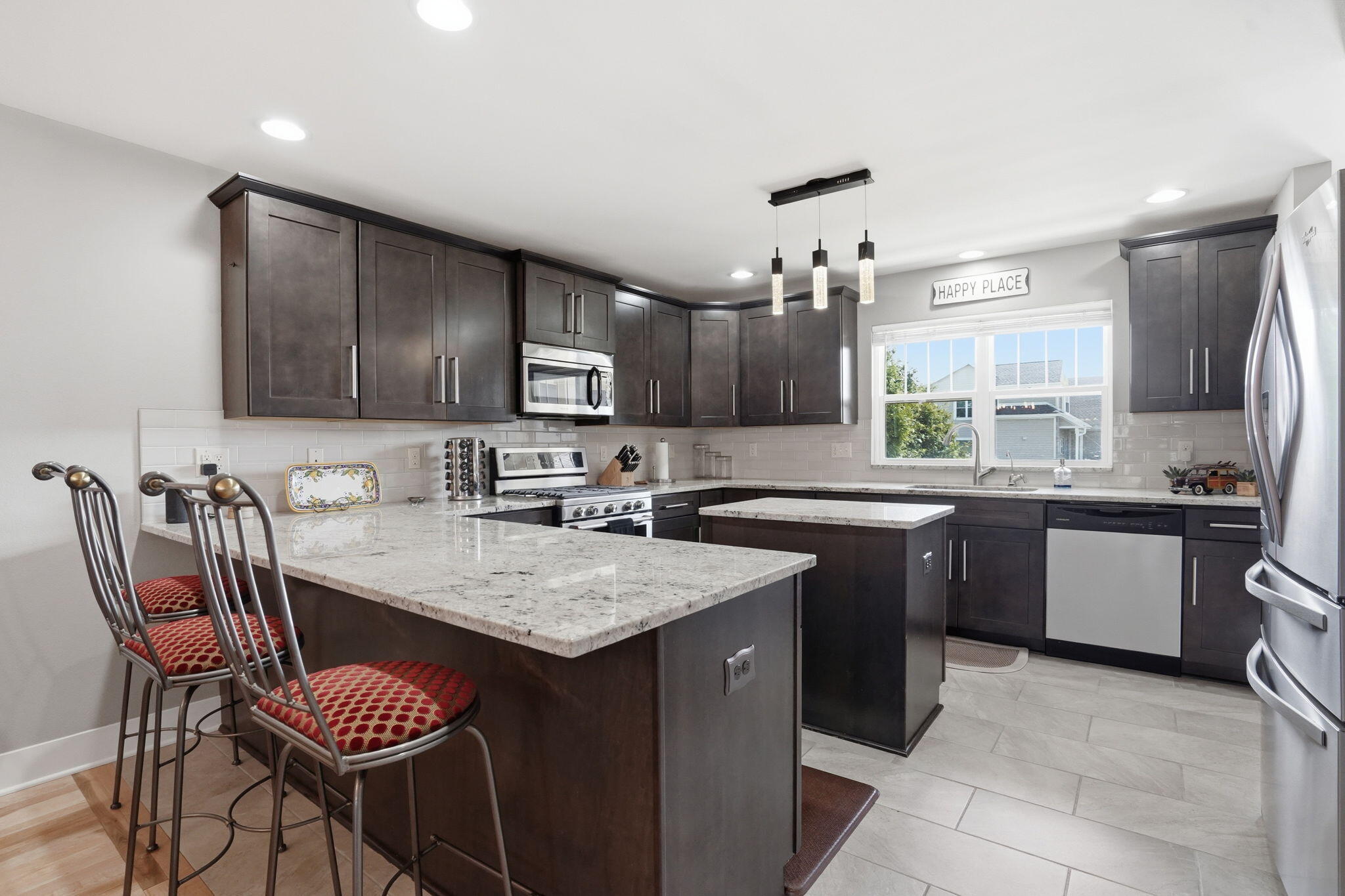 4075 Wyndham Pointe Circle, Unit 6 Brookfield, WI 53005 - Photo 7 of 50 29-web-or-mls-09-4075WyndhamPointeCir000