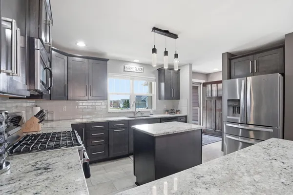 $619,900 | 4075 Wyndham Pointe Circle, Unit 6, Brookfield, WI 53005