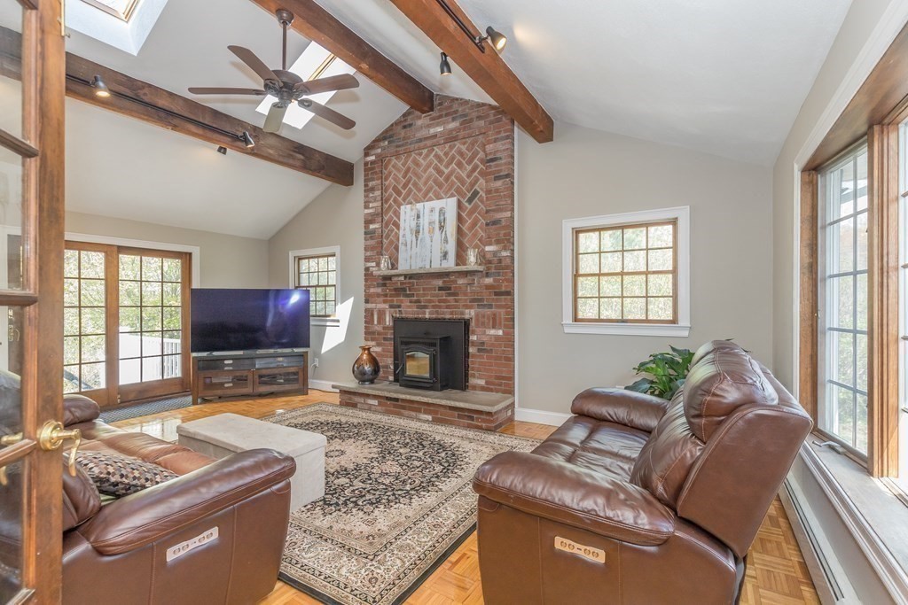 239 Fox Hill Road Burlington, MA 01803 - Photo 20 of 42 Gallery Image 20