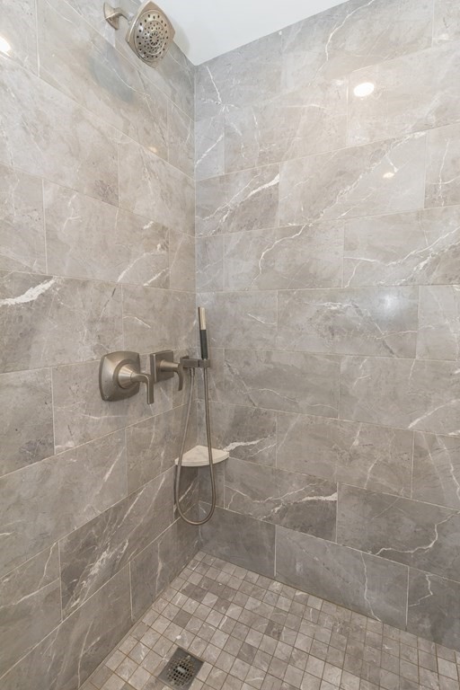 239 Fox Hill Road Burlington, MA 01803 - Photo 23 of 42 Gallery Image 23