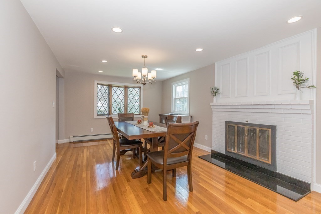 239 Fox Hill Road Burlington, MA 01803 - Photo 8 of 42 Gallery Image 8