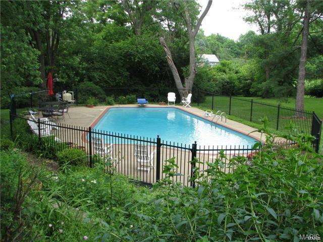 11337 Clayton Road St. Louis, MO 63131 - Photo 7 of 8 Gallery Image 7