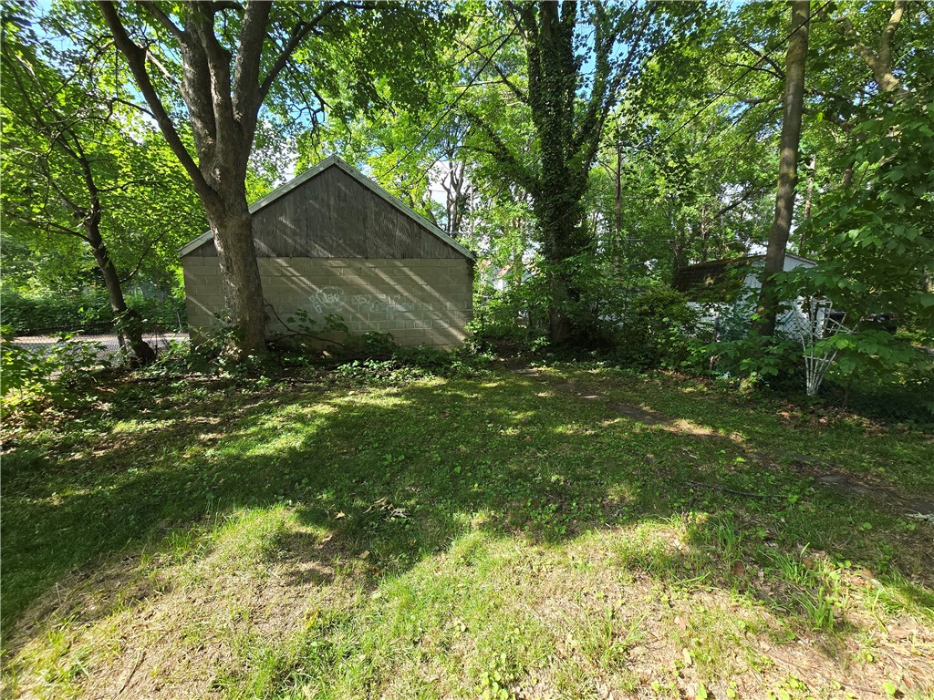 58 Champlain Street Rochester, NY 14608 - Photo 38 of 41