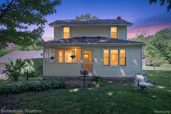 $450,000 | 9455 Andersonville Road, Clarkston, MI 48346