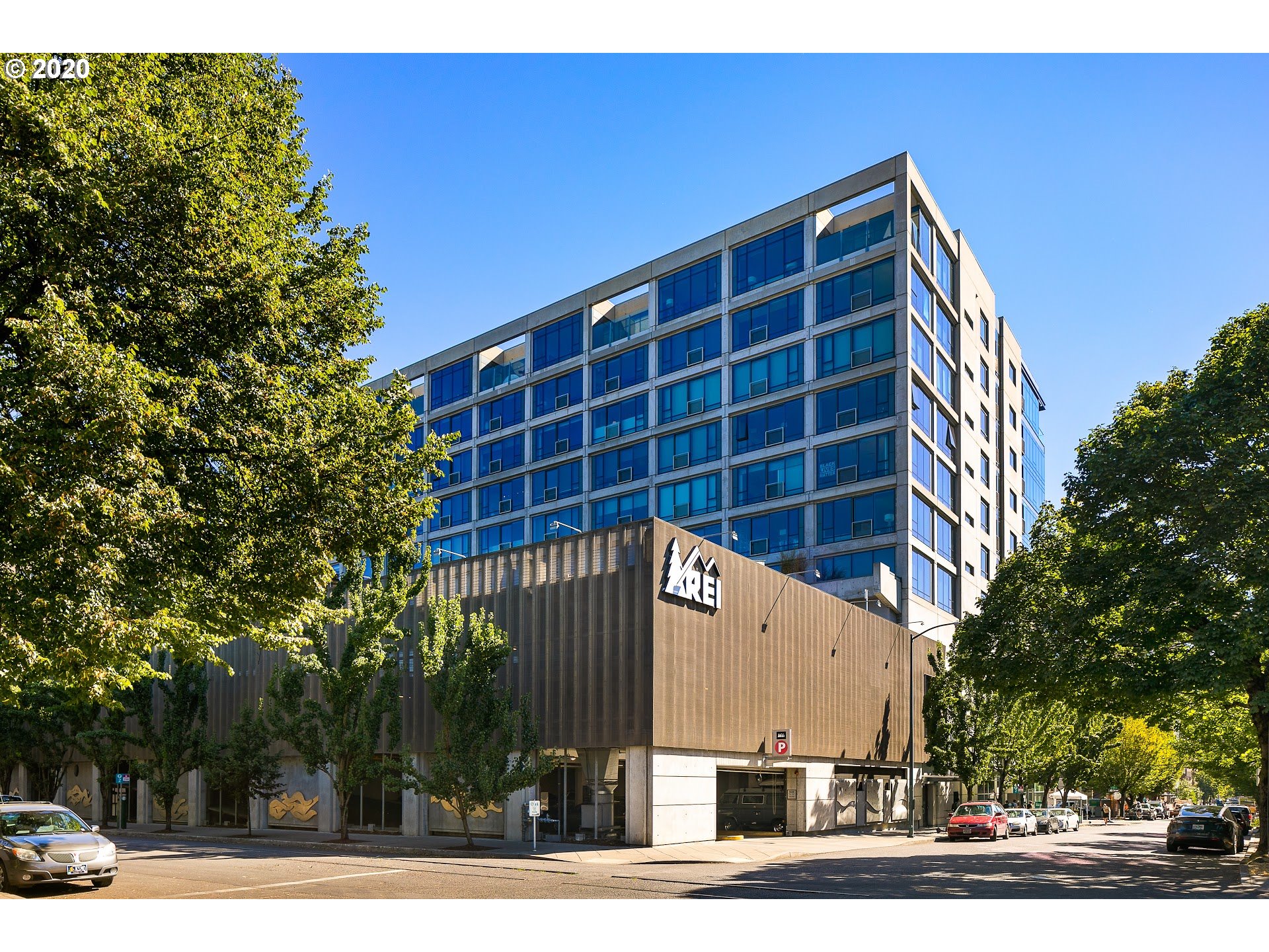 1410 Northwest Kearney Street, Unit 524 Portland, OR 97209 - Photo 2 of 22