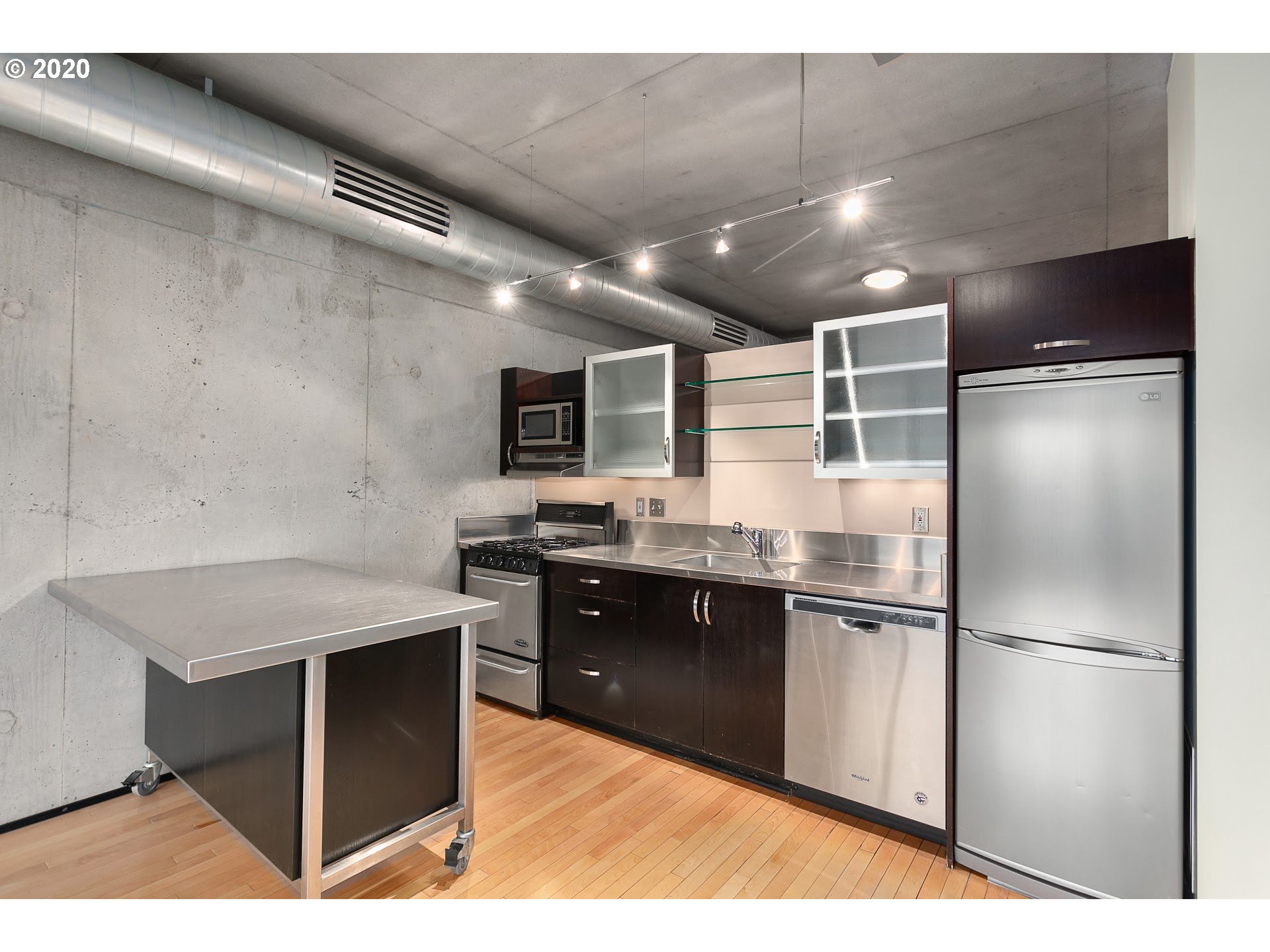1410 Northwest Kearney Street, Unit 524 Portland, OR 97209 - Photo 12 of 22