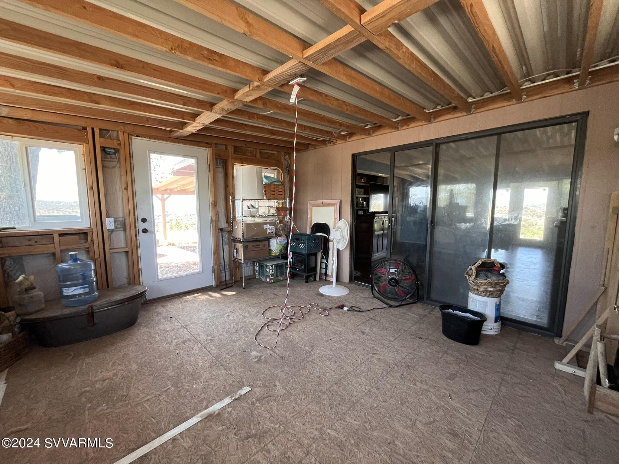 4545 North Drifting Sands Road Rimrock, AZ 86335 - Photo 37 of 52 a view of a room with gym equipment