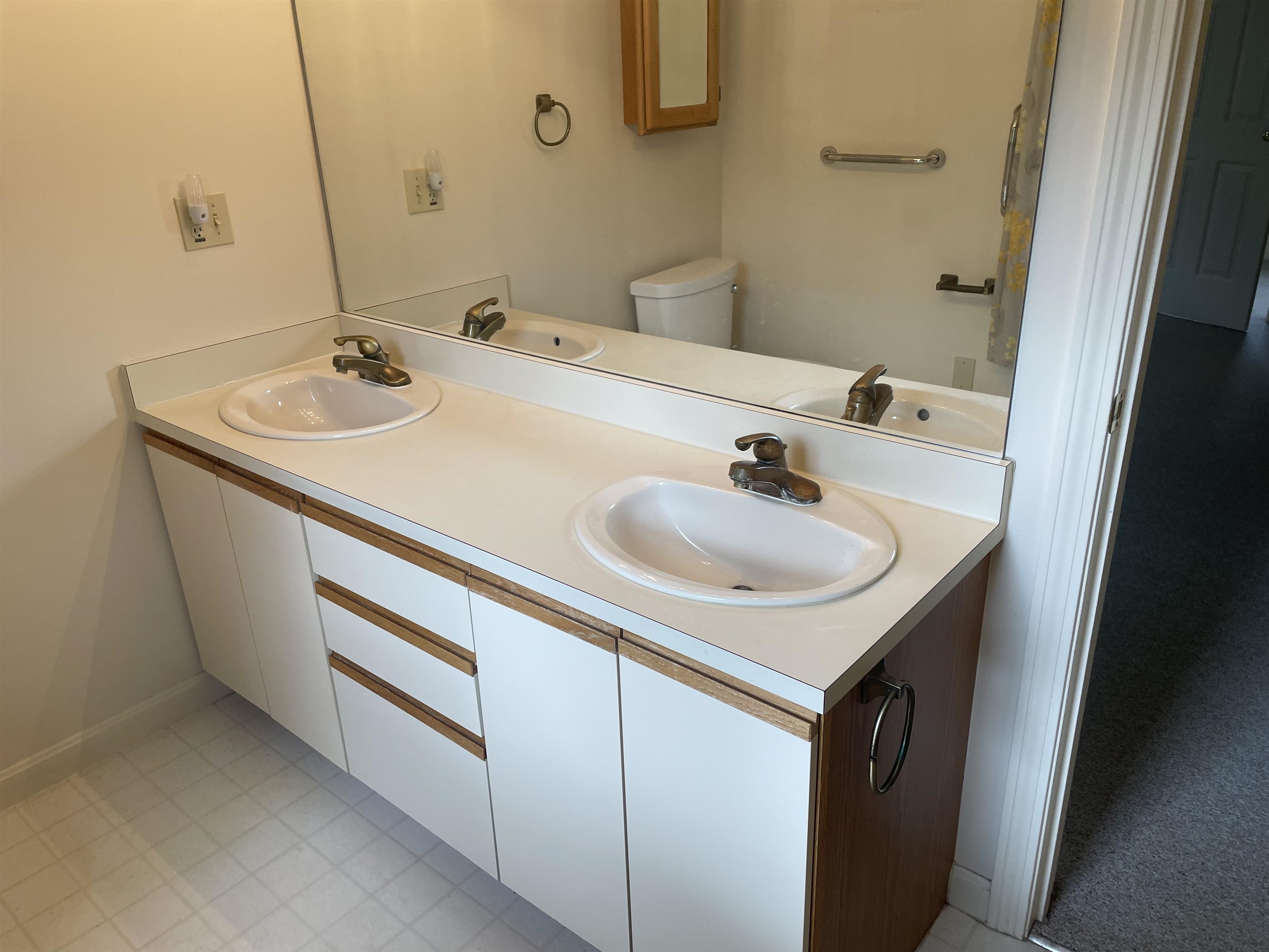 38 Prentiss Way Exeter, NH 03833 - Photo 18 of 33 Gallery Image 18
