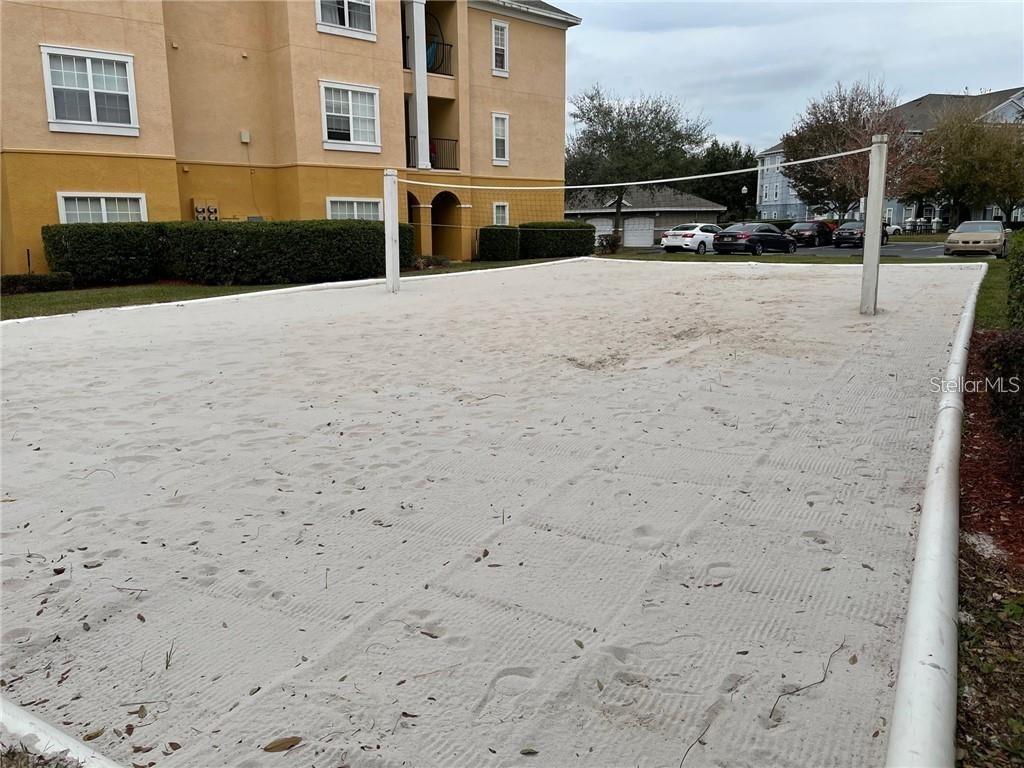 3611 Conroy Road, Unit 825 Orlando, FL 32839 - Photo 26 of 27 a view of a terrace with yard