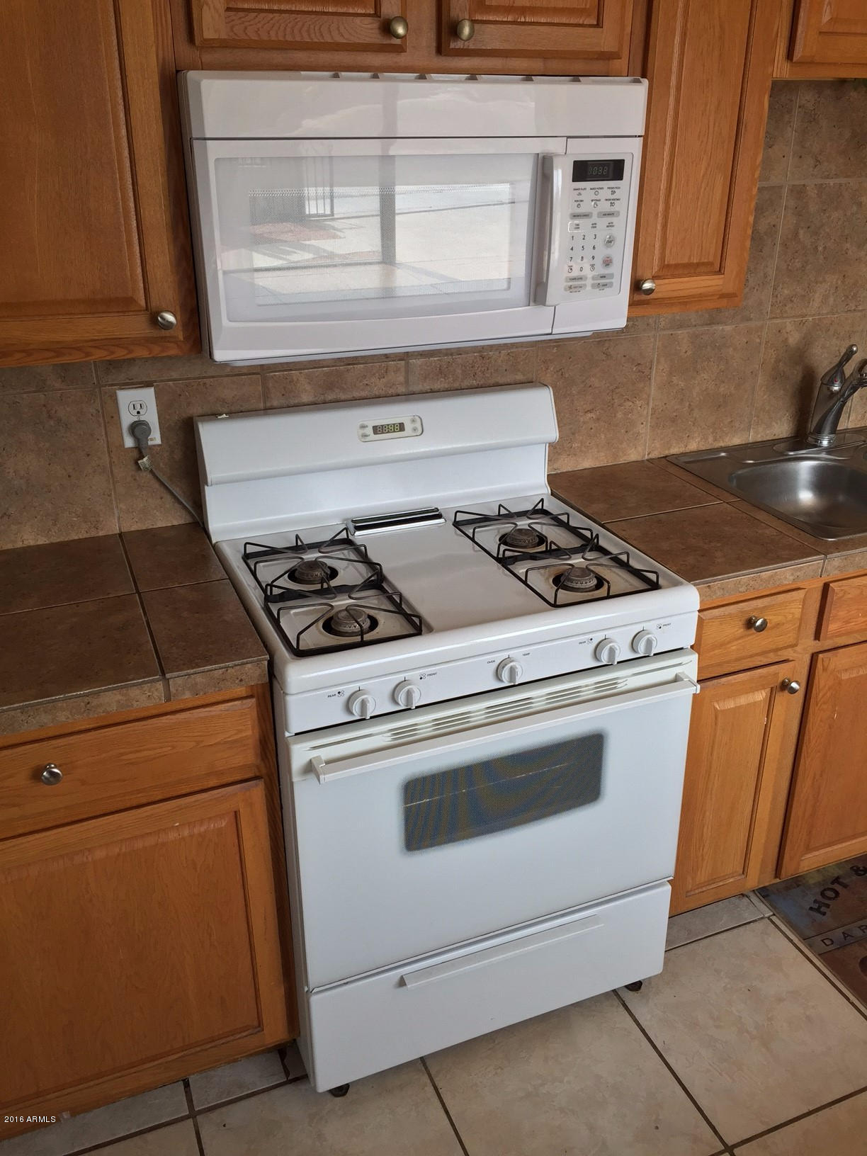 6424 West Piccadilly Road Phoenix, AZ 85033 - Photo 10 of 25 Appliances