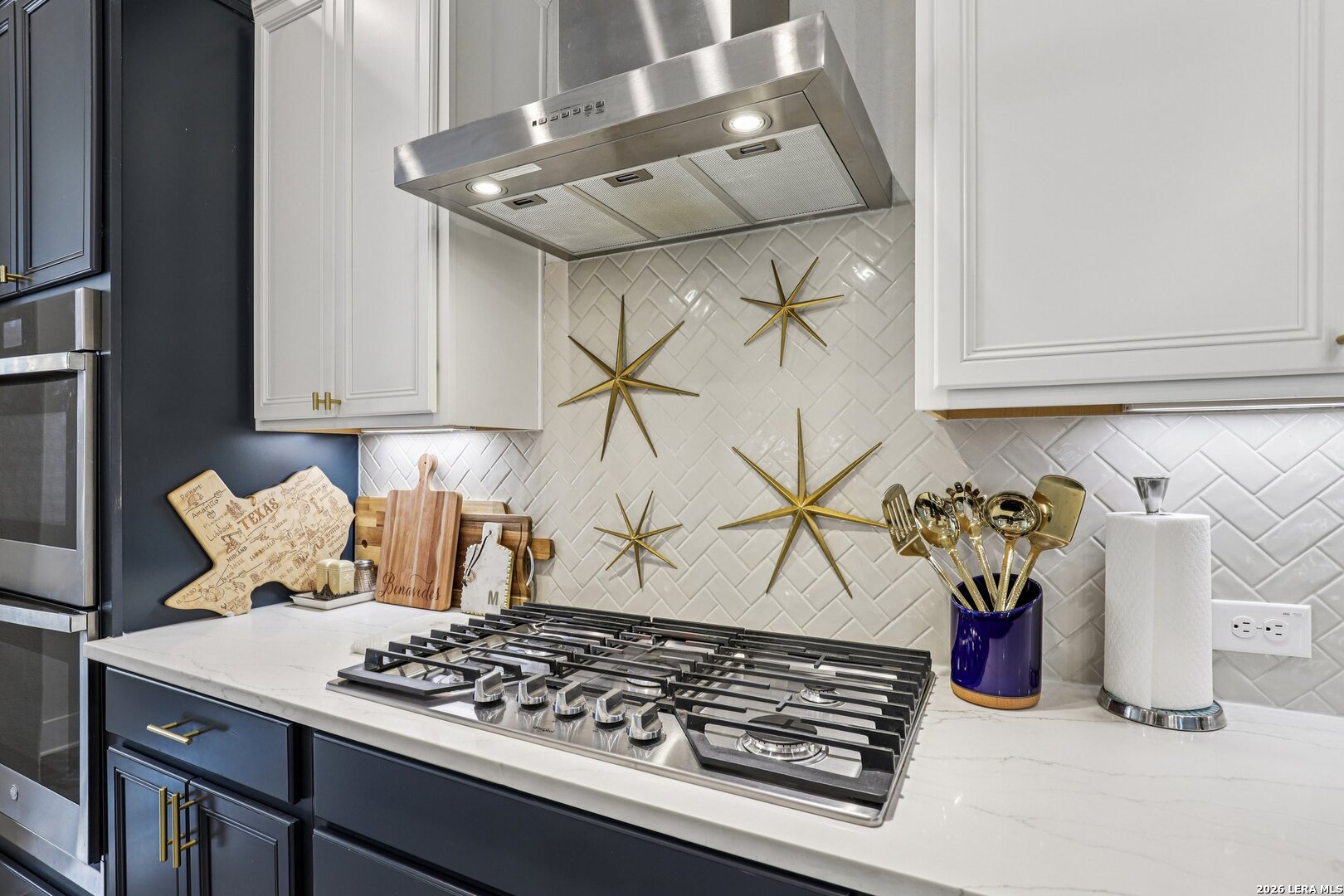 156 Moon Castroville, TX 78009 - Photo 16 of 50