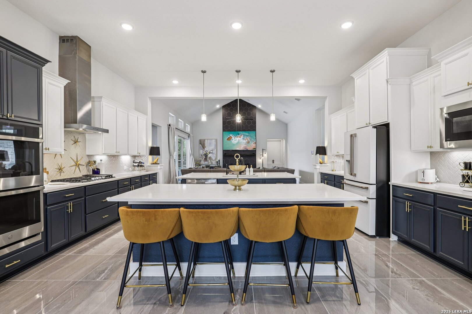 156 Moon Castroville, TX 78009 - Photo 17 of 50