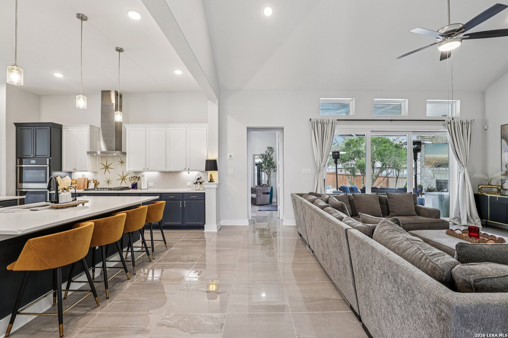 156 Moon Castroville, TX 78009 - Photo 4 of 50