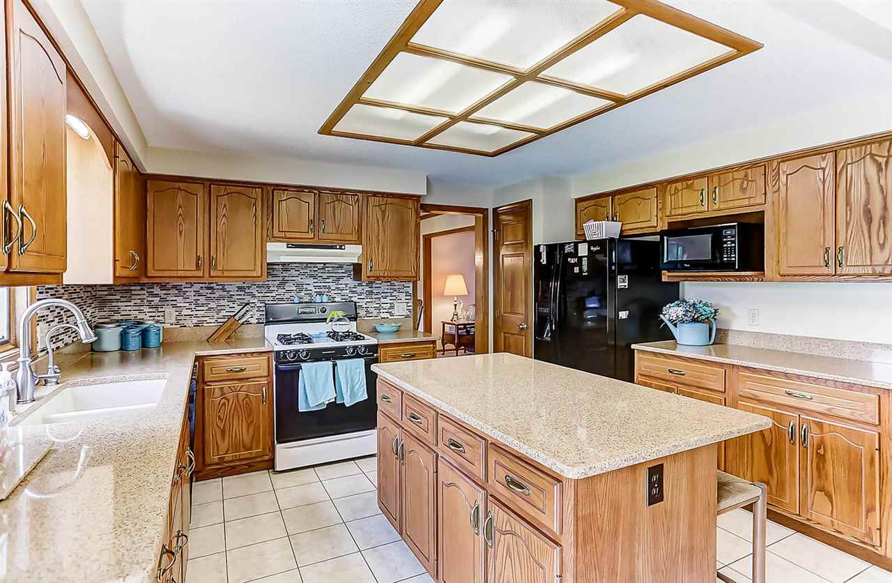 6427 Shadow Ridge Run Fort Wayne, IN 46804 - Photo 11 of 36 Gallery Image 11