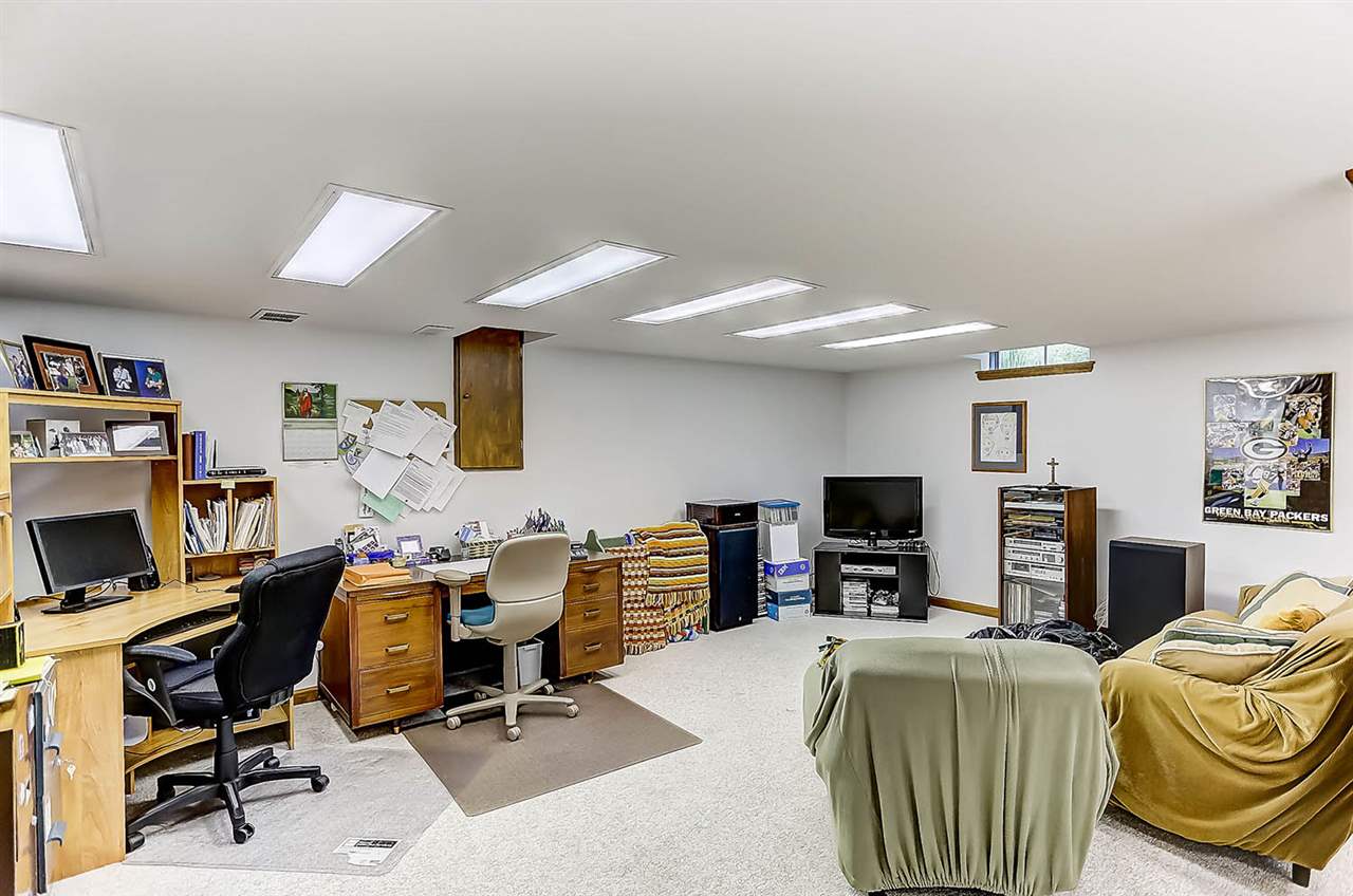 6427 Shadow Ridge Run Fort Wayne, IN 46804 - Photo 29 of 36 Gallery Image 29