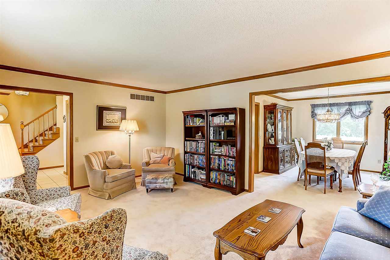 6427 Shadow Ridge Run Fort Wayne, IN 46804 - Photo 7 of 36 Gallery Image 7