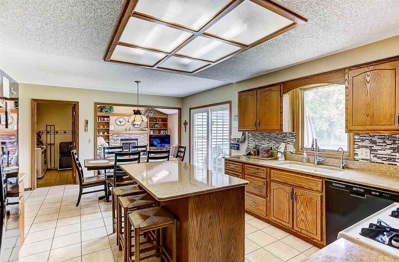 6427 Shadow Ridge Run Fort Wayne, IN 46804 - Photo 9 of 36 Gallery Image 9