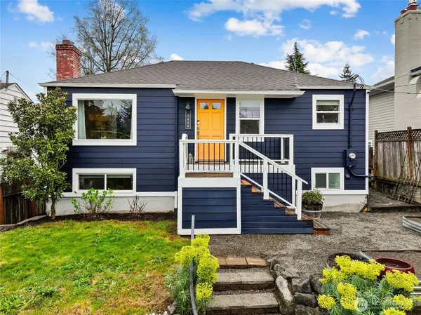$1,170,000 | 3844 30th Avenue West, Seattle, WA 98199
