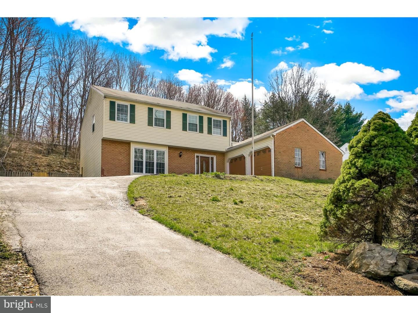 357 Ellis Road Havertown, PA 19083 - Photo 1 of 23