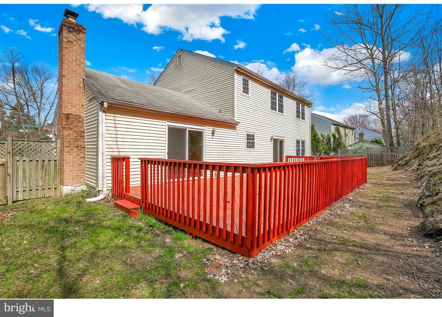 357 Ellis Road Havertown, PA 19083 - Photo 5 of 23
