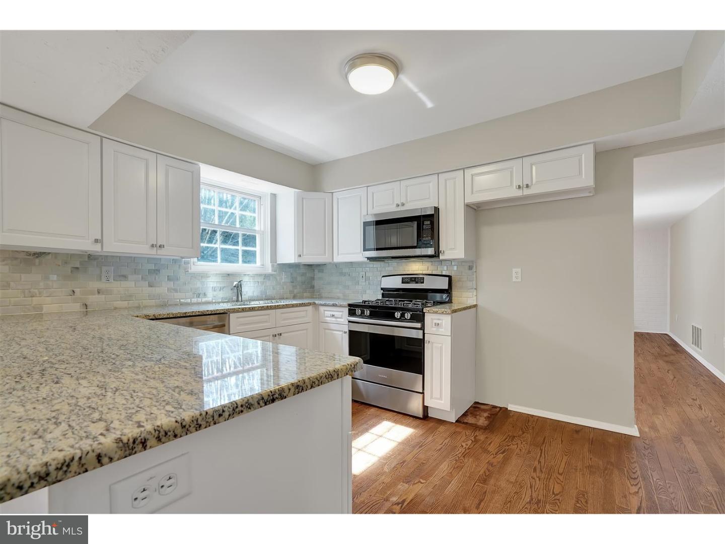 357 Ellis Road Havertown, PA 19083 - Photo 6 of 23