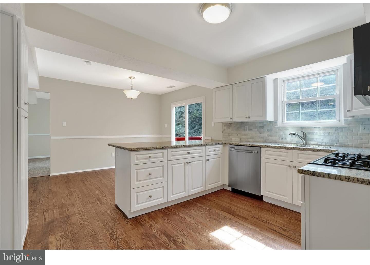 357 Ellis Road Havertown, PA 19083 - Photo 8 of 23