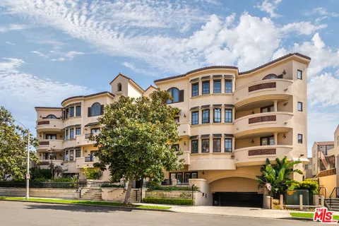 $1,099,999 | 10364 Almayo Avenue, Unit 103, Los Angeles, CA 90064
